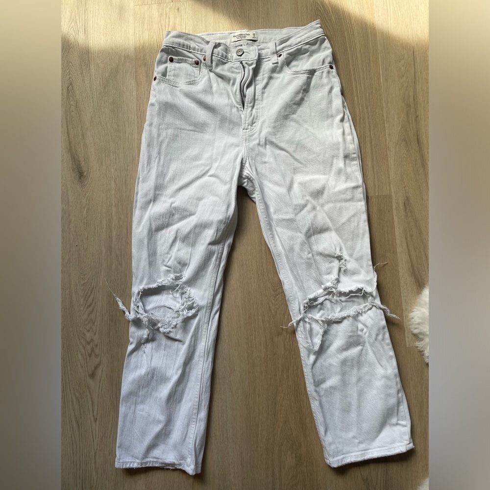 Abercrombie distressed crops